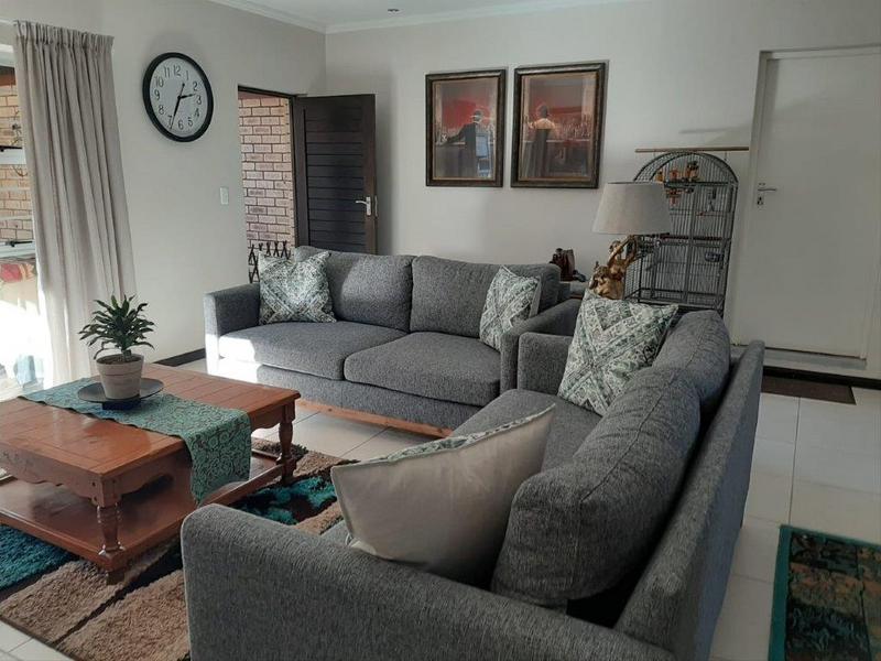 3 Bedroom Property for Sale in Dormehls Drift Western Cape